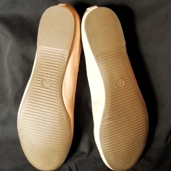 NWT, NEW Women's Rohb Joyce Azria Corsica II Ballerina Flats - Picture 7 of 10